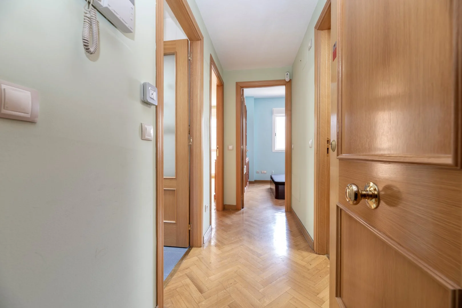 Porte en bois à Molsheim : améliorer l’isolation avec style